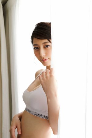 土坑里肥白的大屁股岳